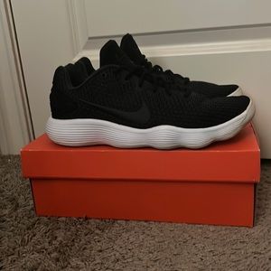 Nike hyperdunk low basketball shoes